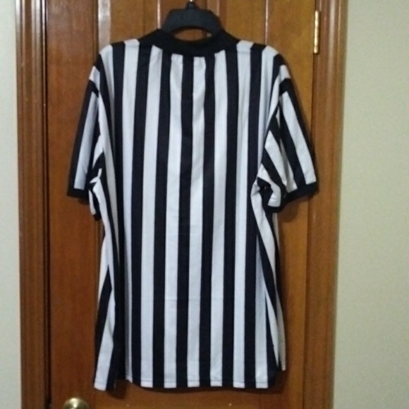 Referee Shirt and whistle - Picture 10 of 10